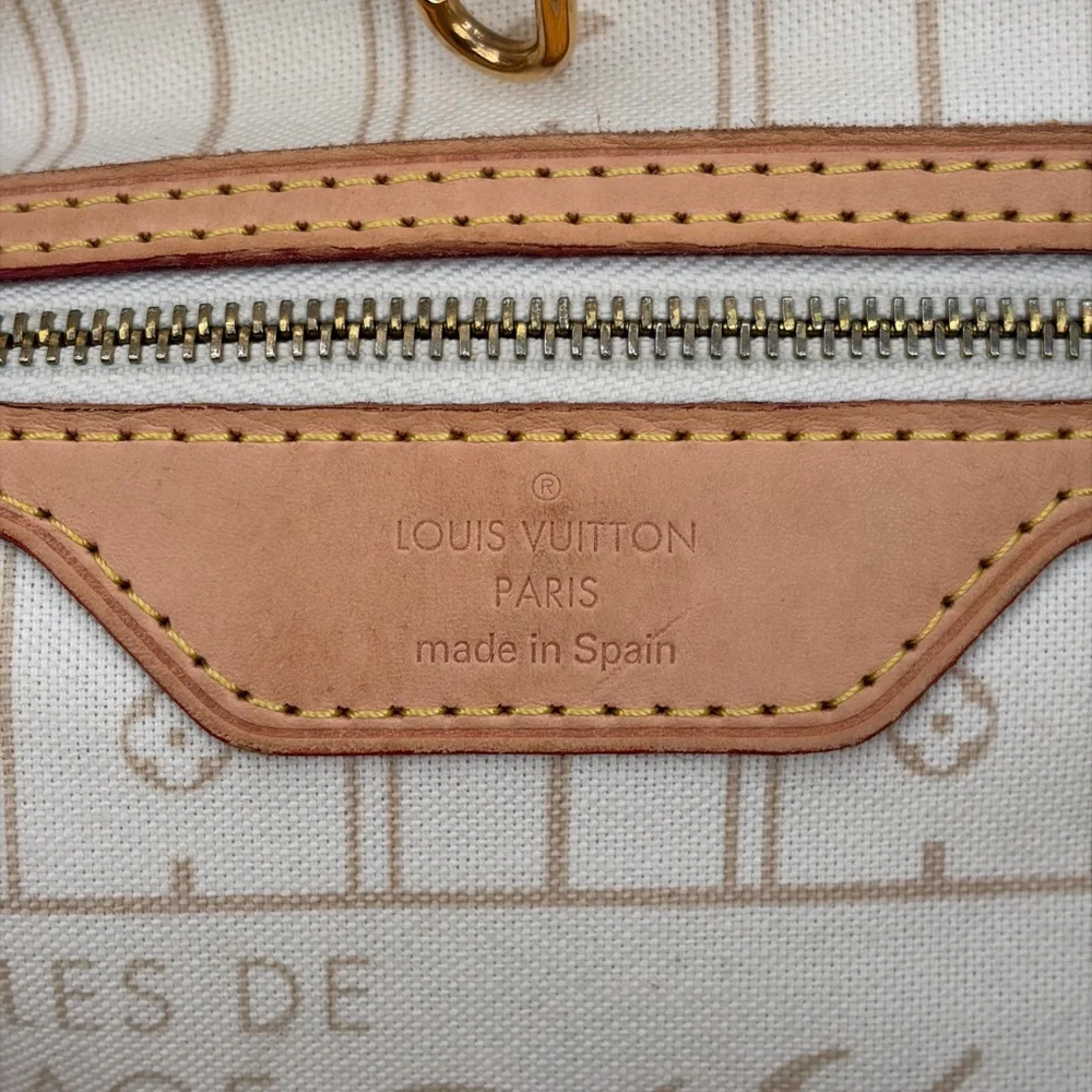 Louis Vuitton Neverfull MM (PRICE FIRM) - Picture 2 of 16